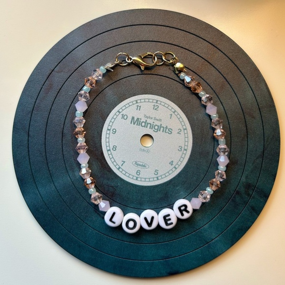 Lover‎ Taylor Swift friendship bracelet